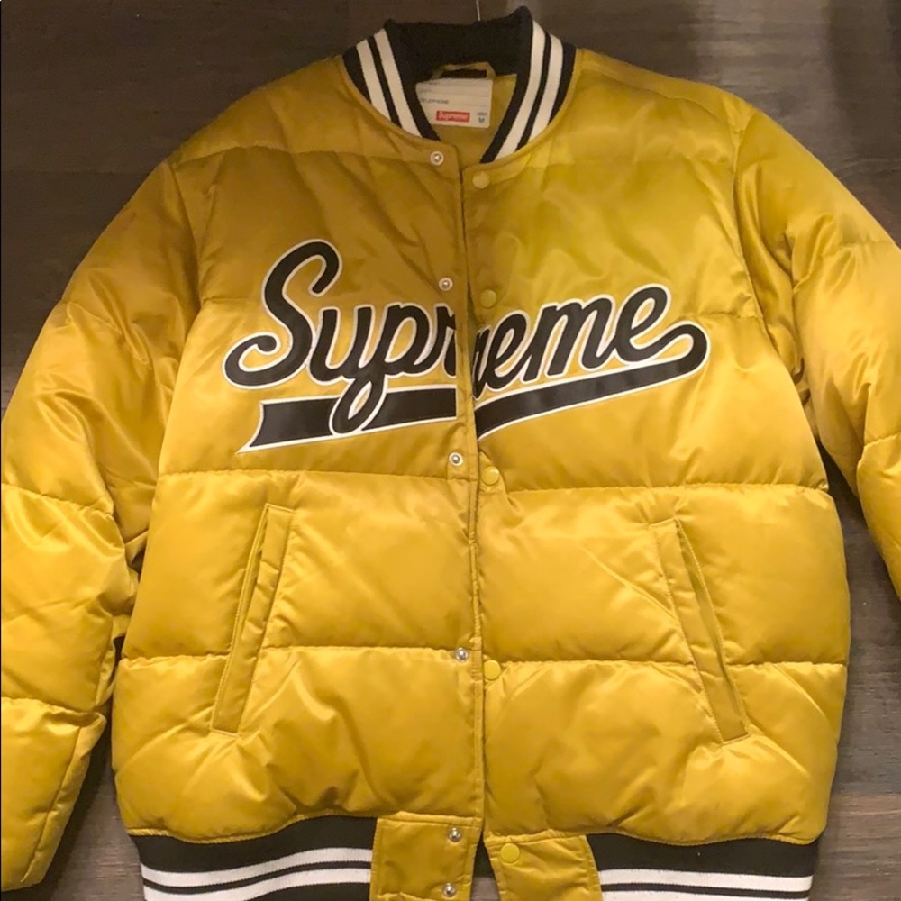 Supreme T-shirt
